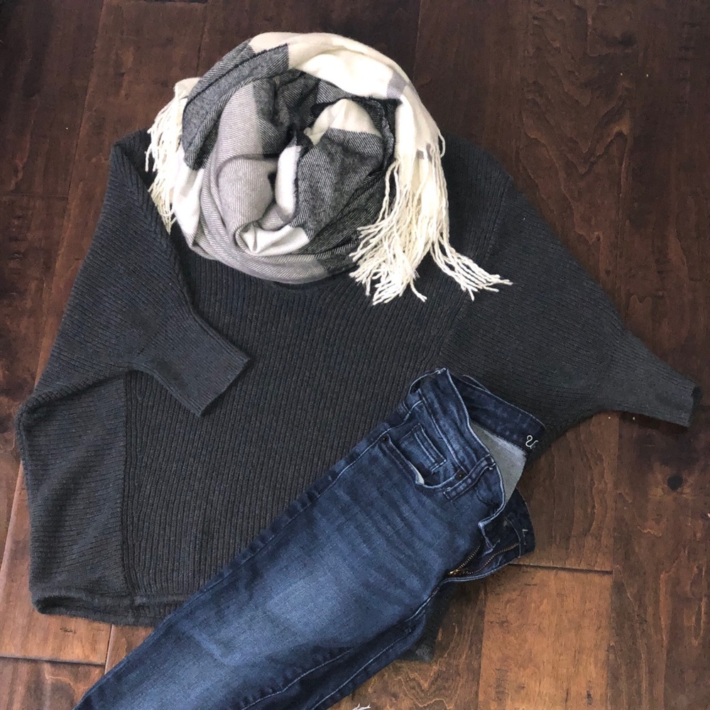 ❌SOLD❌ Small Dark Grey Express Batwing Sweater